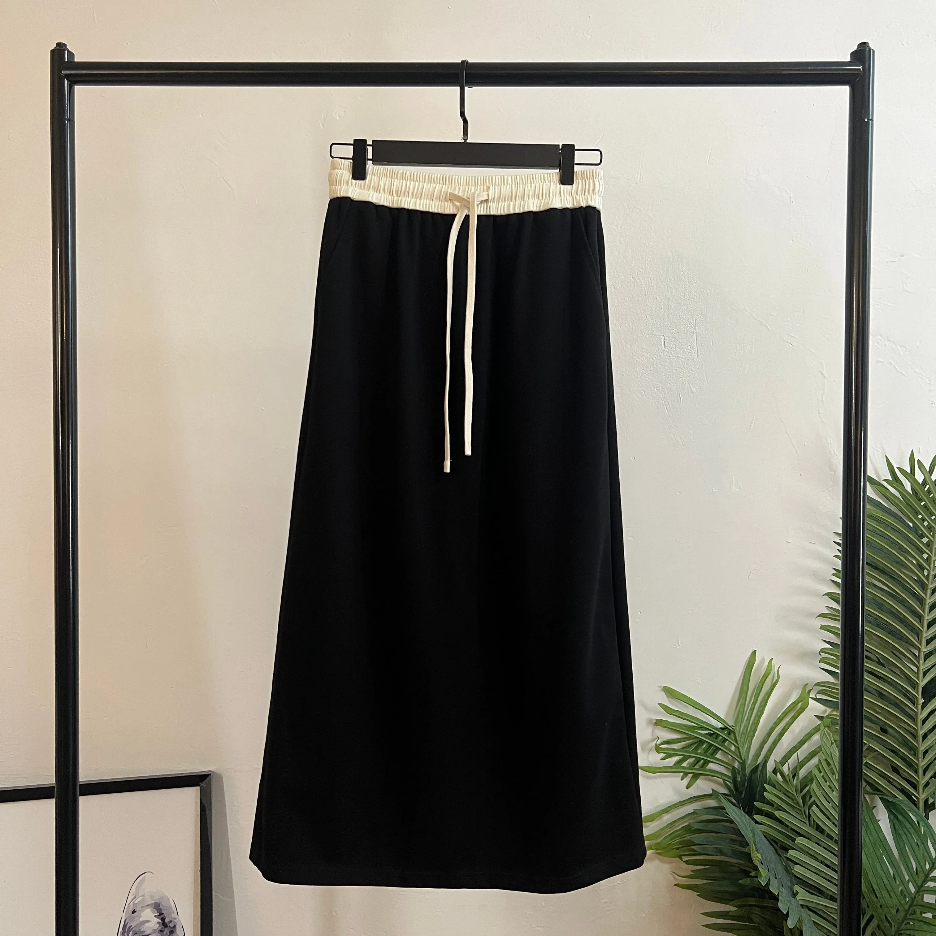 241457 - Sporty Skirt (40% Off)