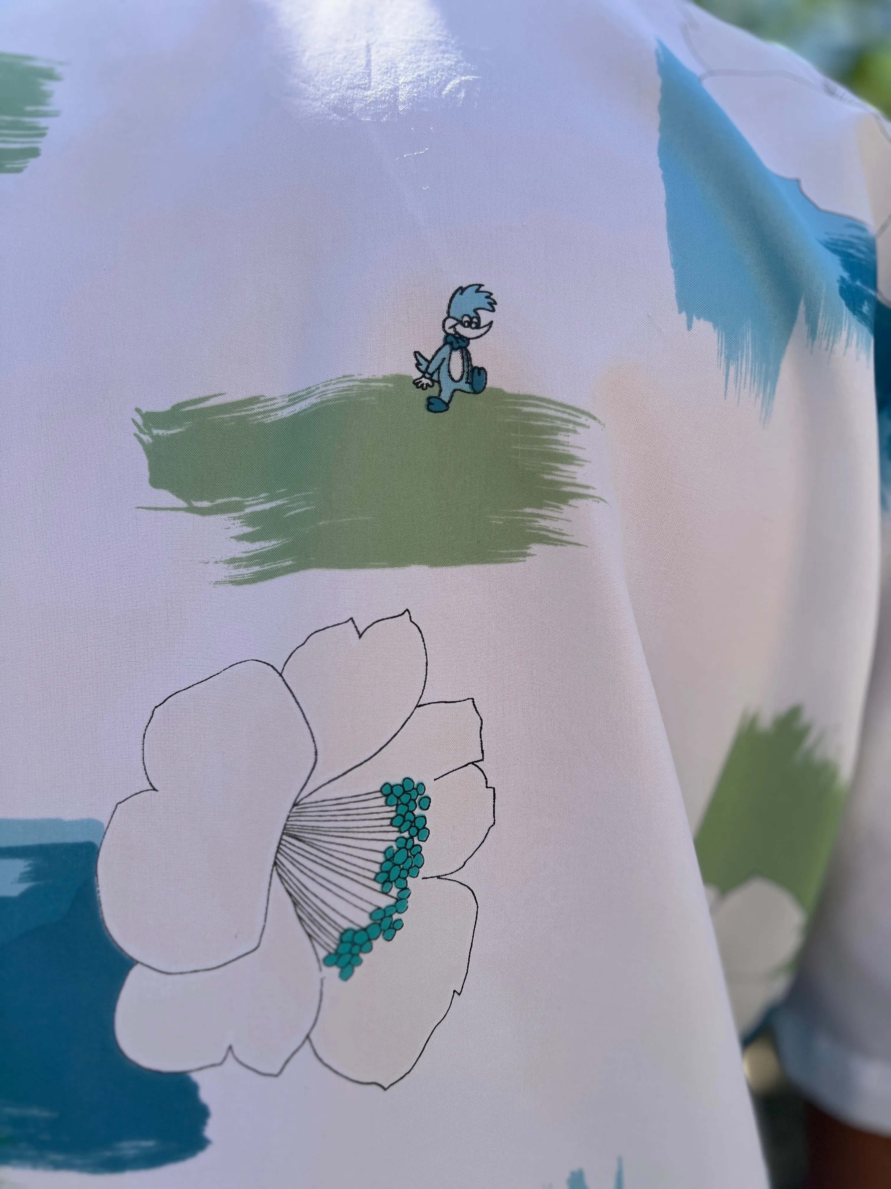 70s White Blue Floral Shirt, Woody Woodpecker, Quintessa