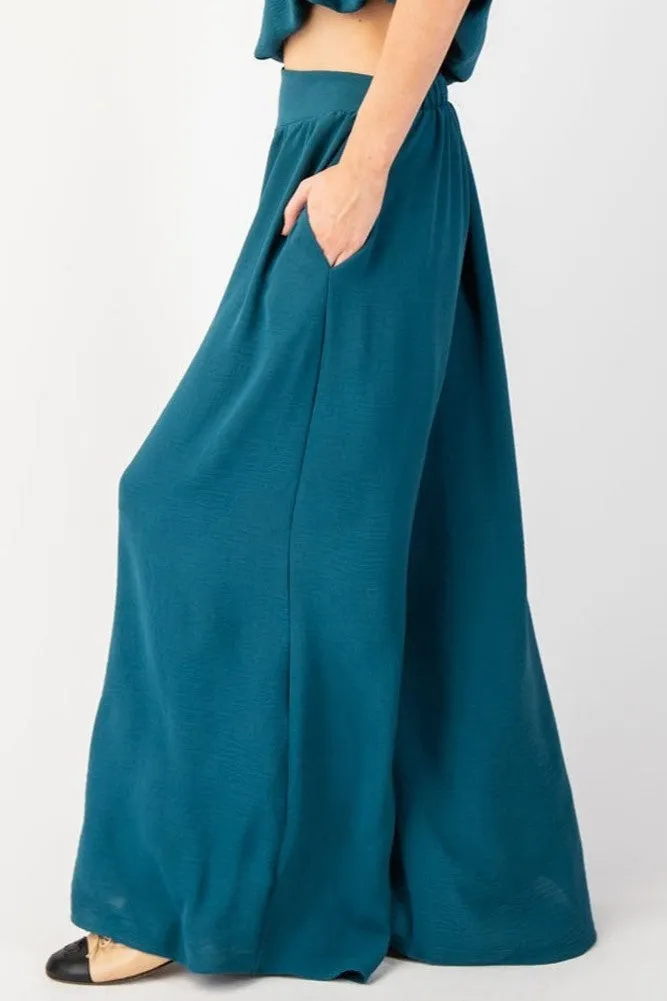 •CRINKLE WOVEN WIDE LEG PANTS - BLACK•