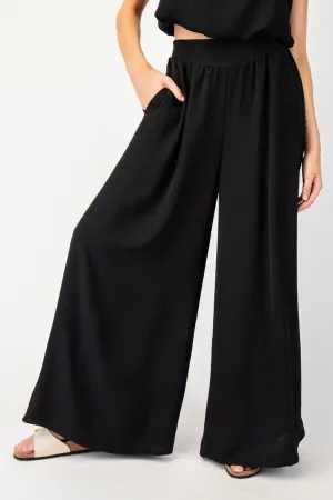 •CRINKLE WOVEN WIDE LEG PANTS - BLACK•