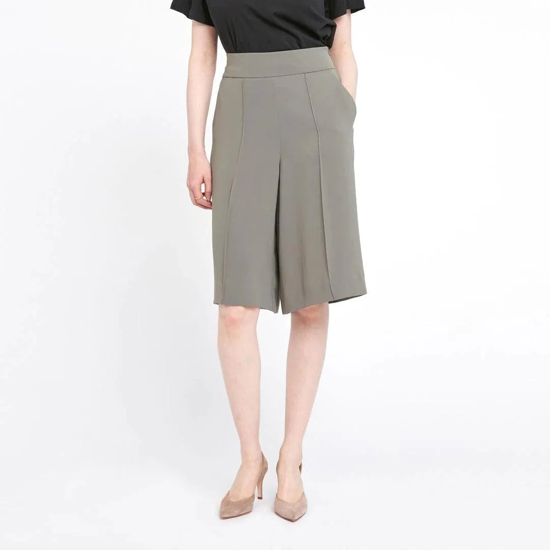 Rose Shorts Smokey Olive