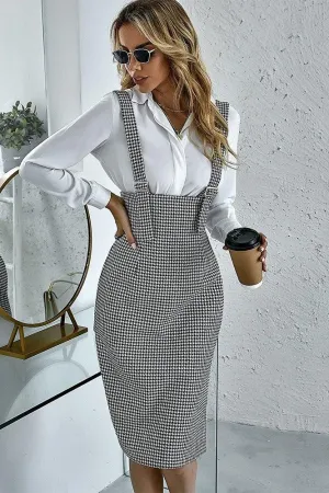 Side slit slim suspender dress