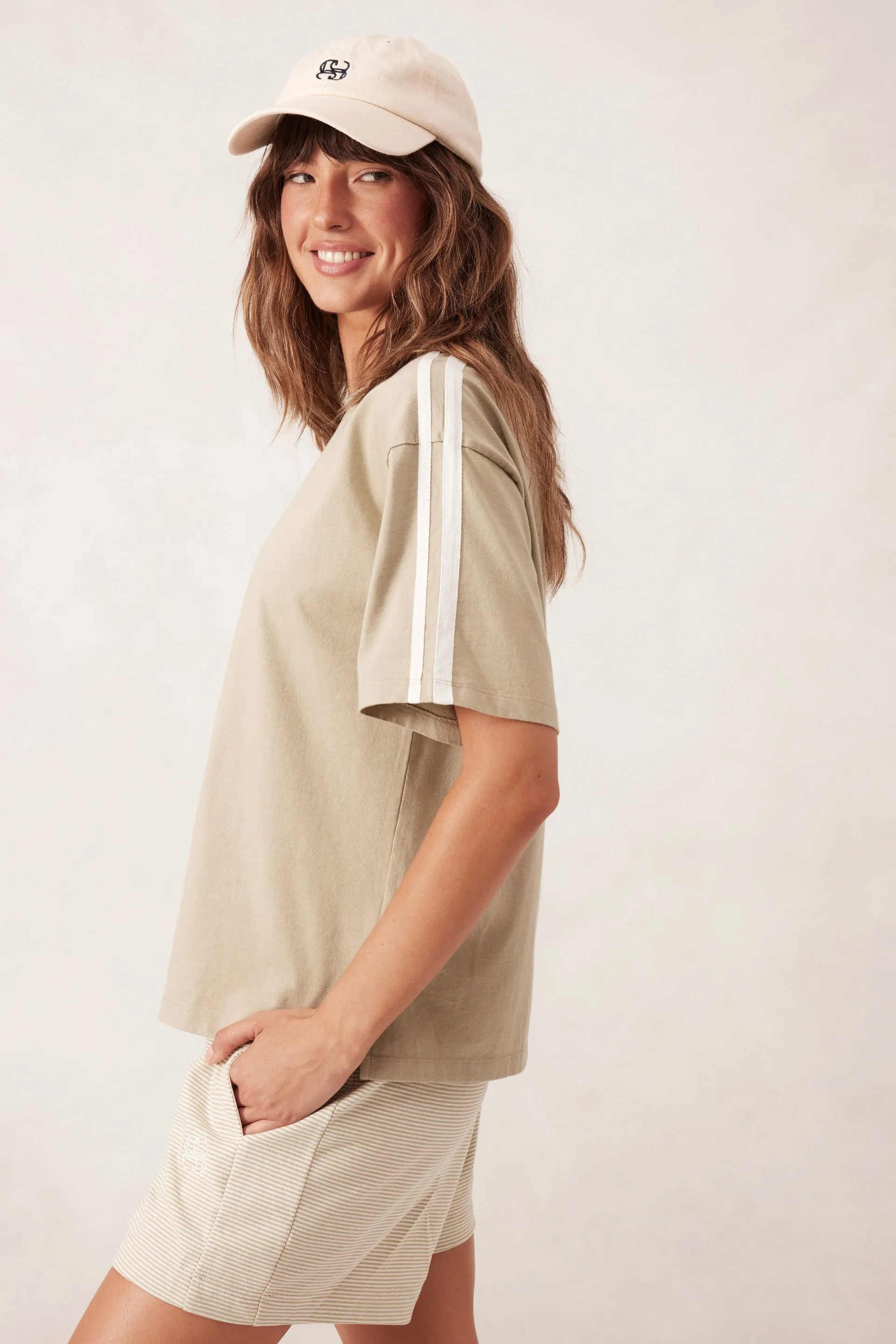 Sporty tape tee - matcha/ecru