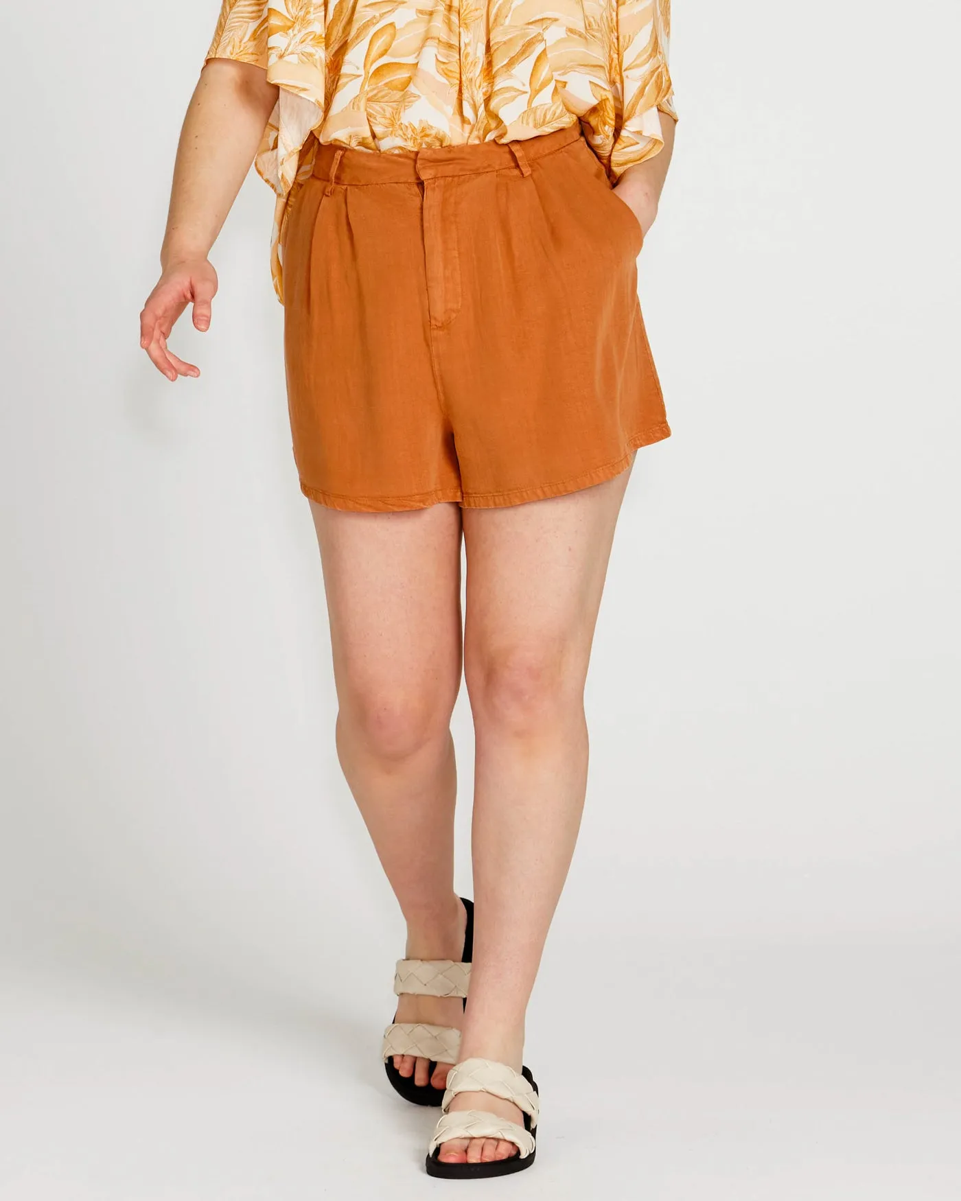 Zahlia High Waisted Short - Tan